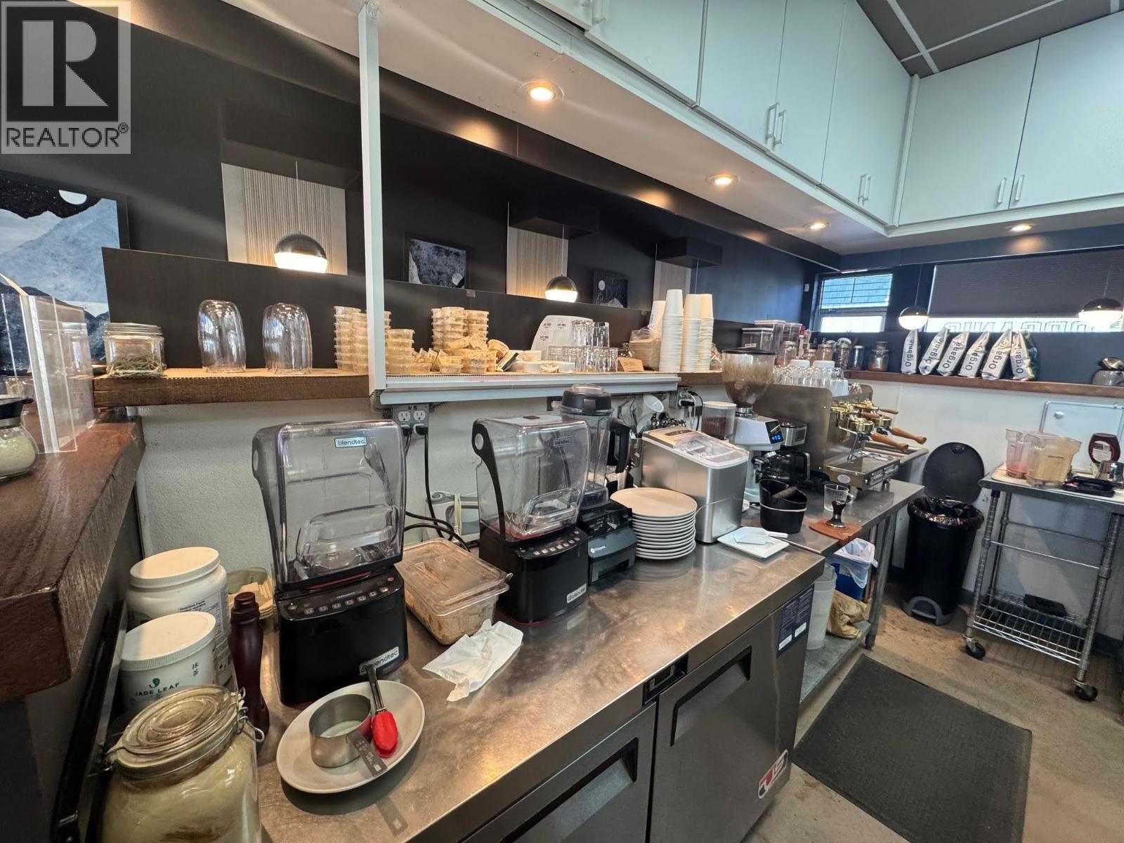 38114 2nd Avenue, Squamish, British Columbia  V8B 0A6 - Photo 3 - C8077608