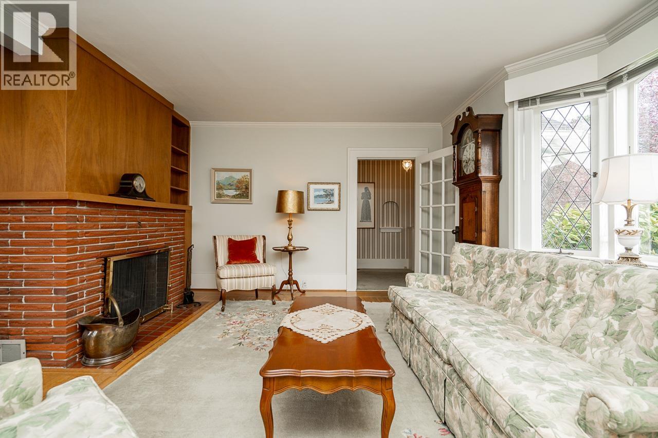 1969 W 43rd Avenue, Vancouver, British Columbia  V6M 2C7 - Photo 7 - R3107332