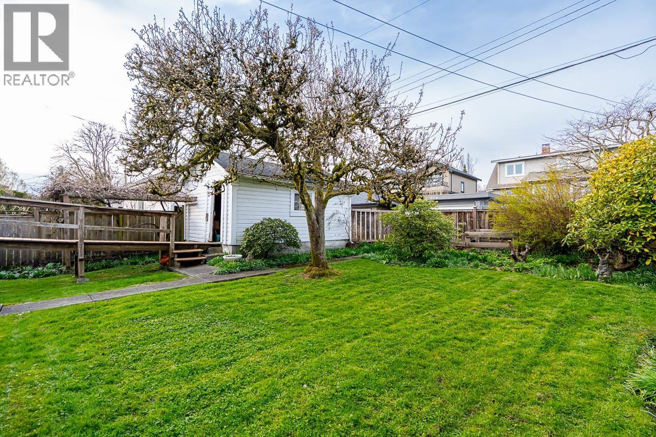 1969 W 43rd Avenue, Vancouver, British Columbia  V6M 2C7 - Photo 36 - R3107332