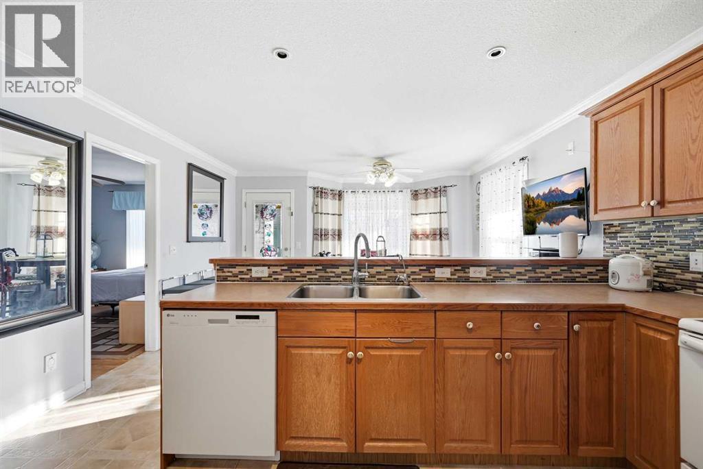 311 Saddlecreek Point NE, Calgary, Alberta  T3J 4R9 - Photo 8 - A2289806