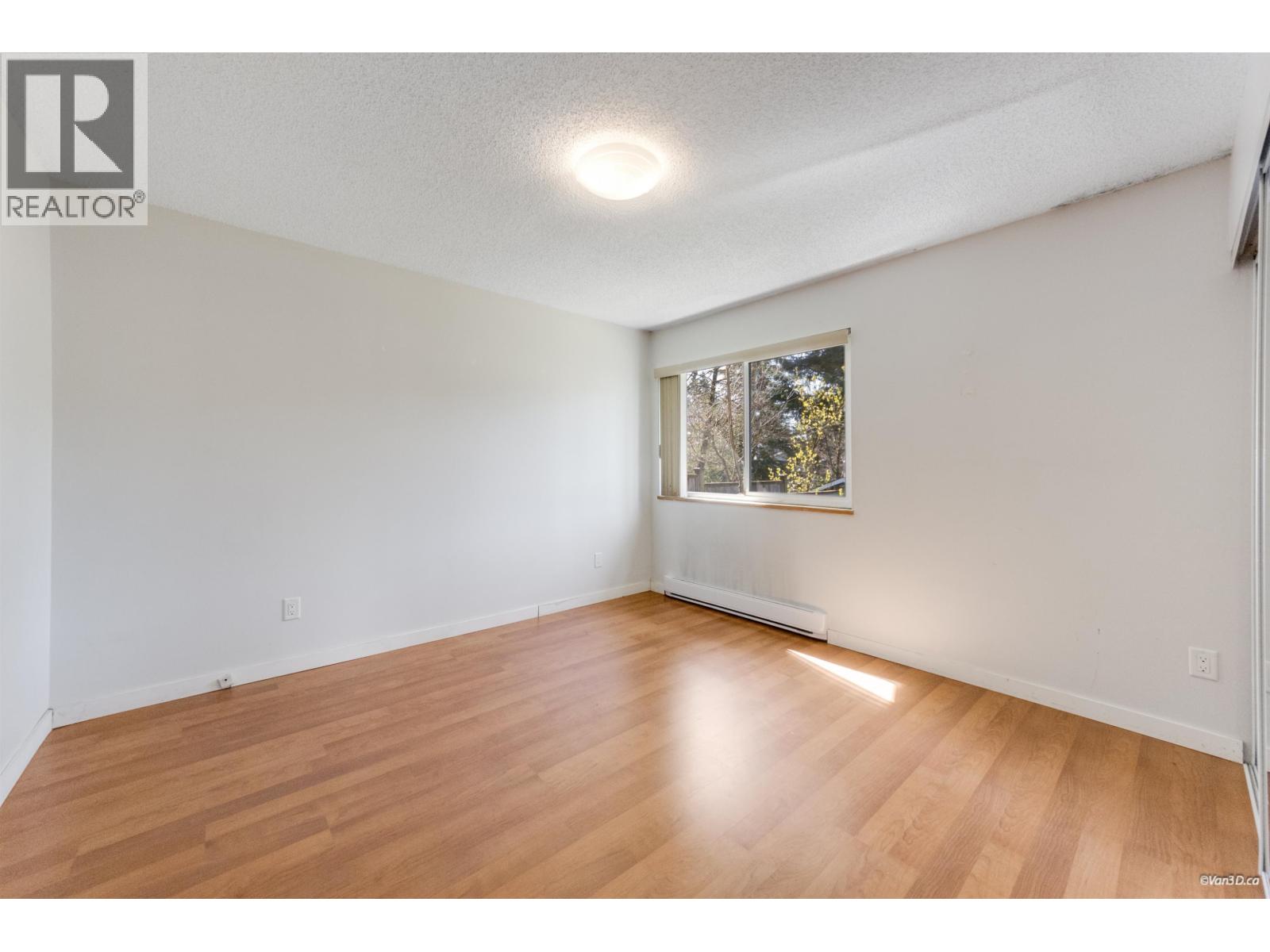 2974 Fleming Avenue, Coquitlam, British Columbia  V3C 4S3 - Photo 14 - R3107562