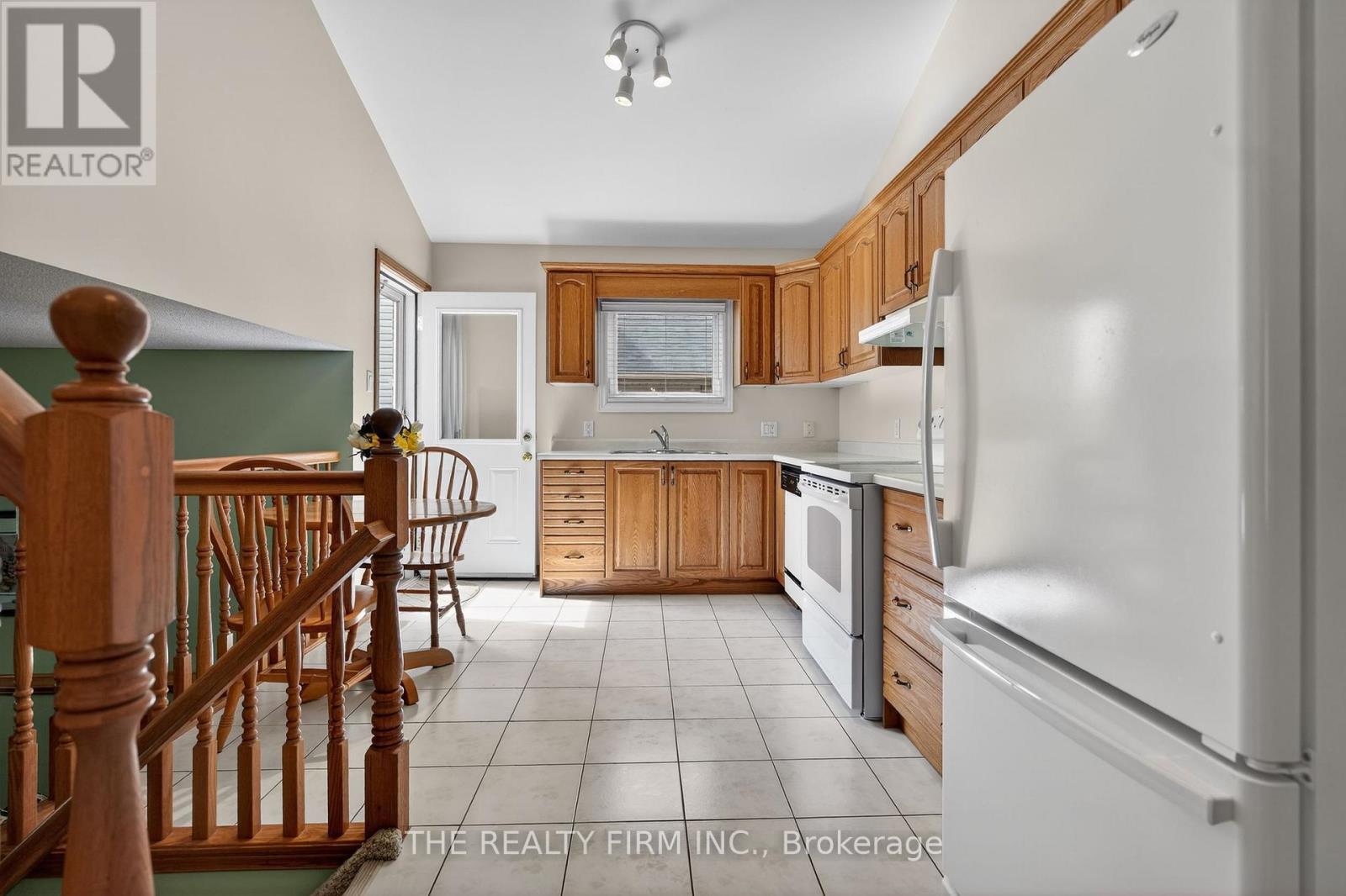 18 Eula White Place, London South, Ontario  N5Z 5C2 - Photo 11 - X12967138