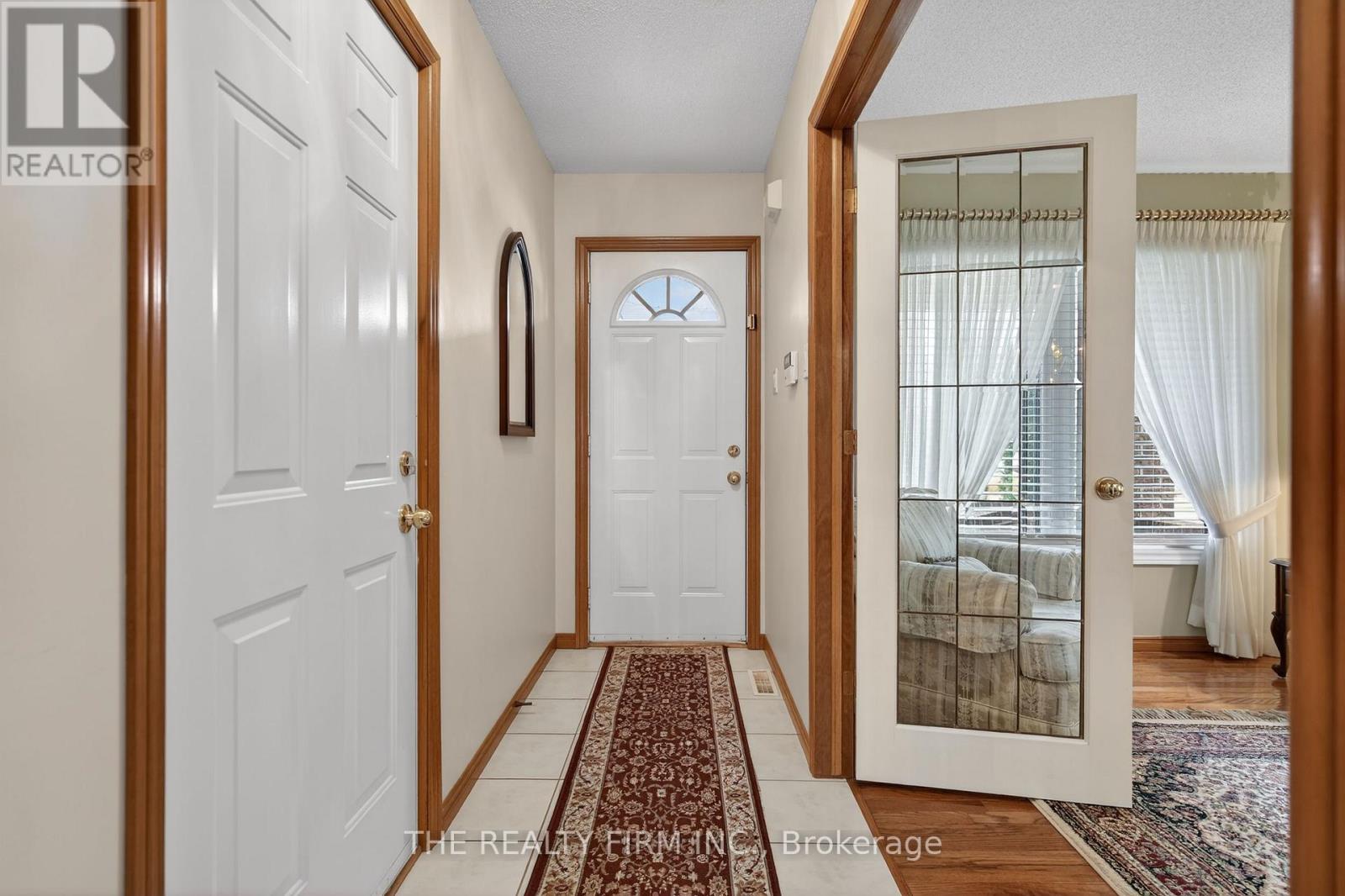 18 Eula White Place, London South, Ontario  N5Z 5C2 - Photo 5 - X12967138