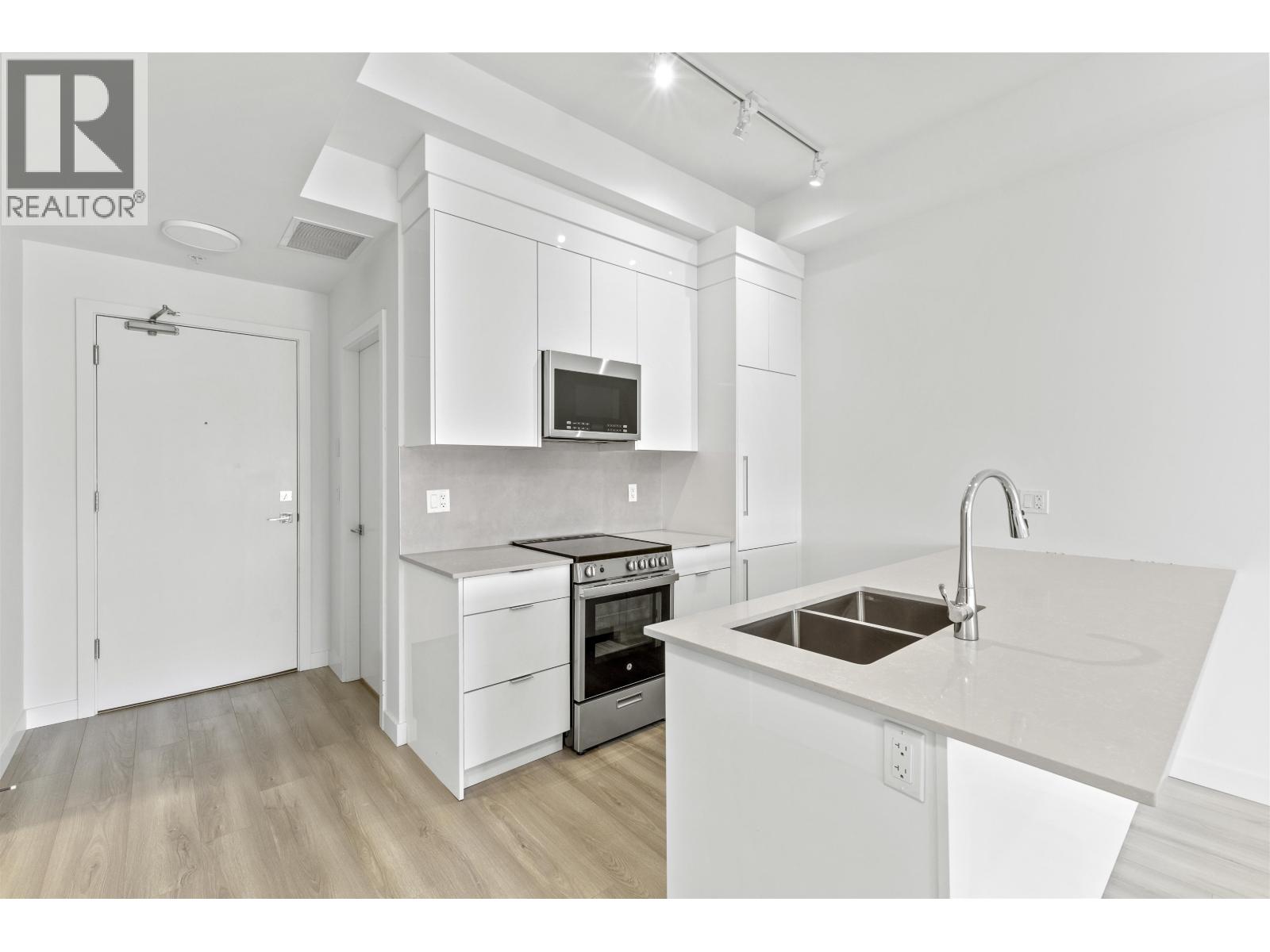 510 11913 Burnett Street, Maple Ridge, British Columbia  V2X 4N1 - Photo 4 - R3100271