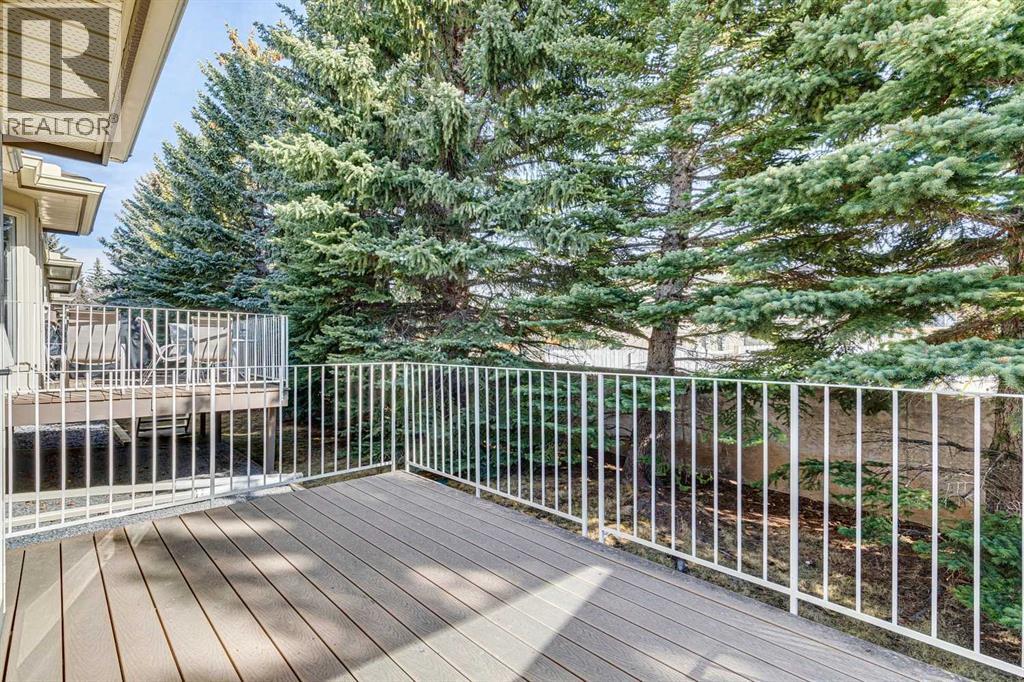 22 Confederation Villas Nw, Calgary, Alberta  T2L 2K9 - Photo 27 - A2295652