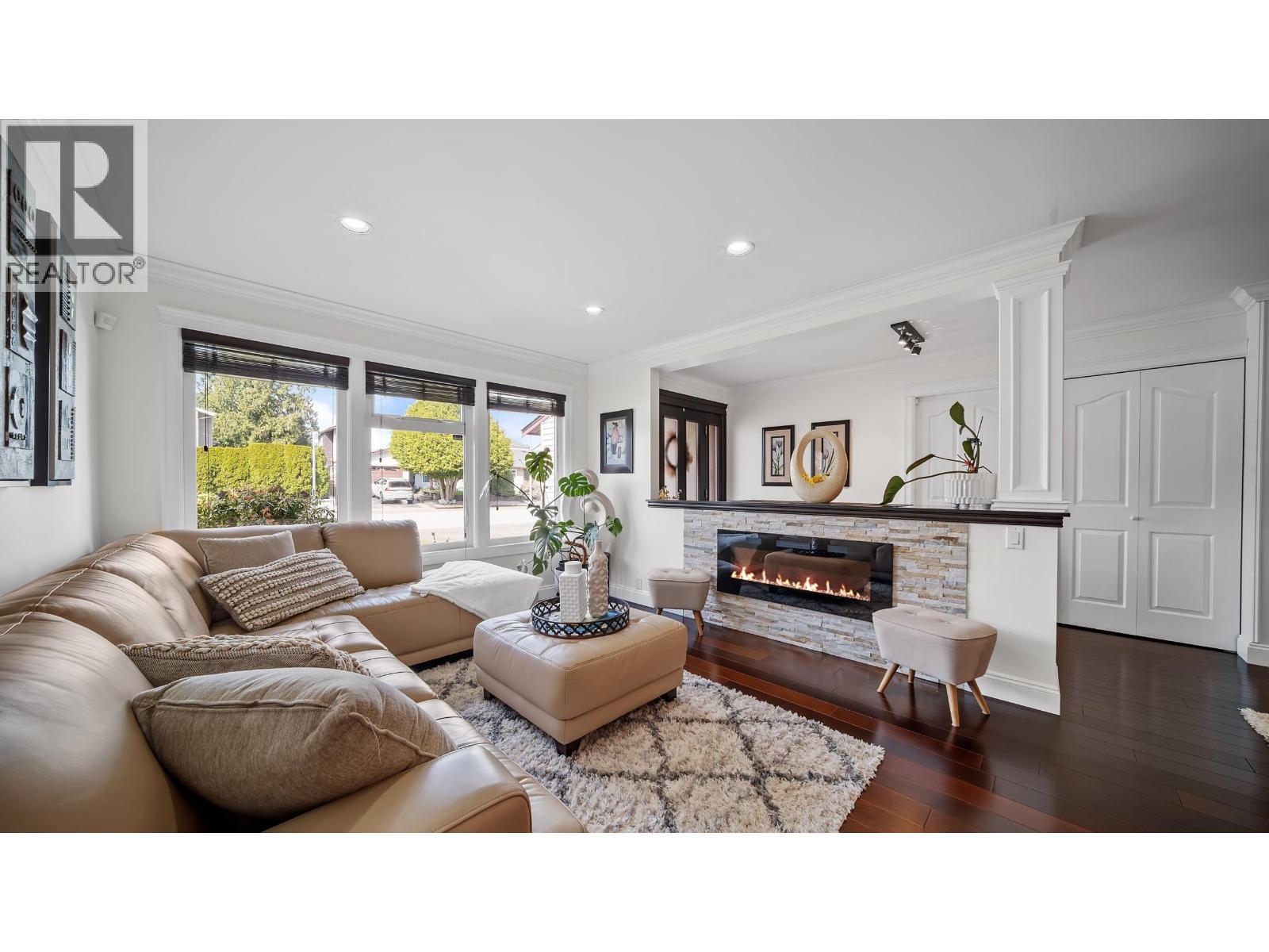 3220 Dunkirk Avenue, Coquitlam, British Columbia  V3E 1G5 - Photo 4 - R3107644