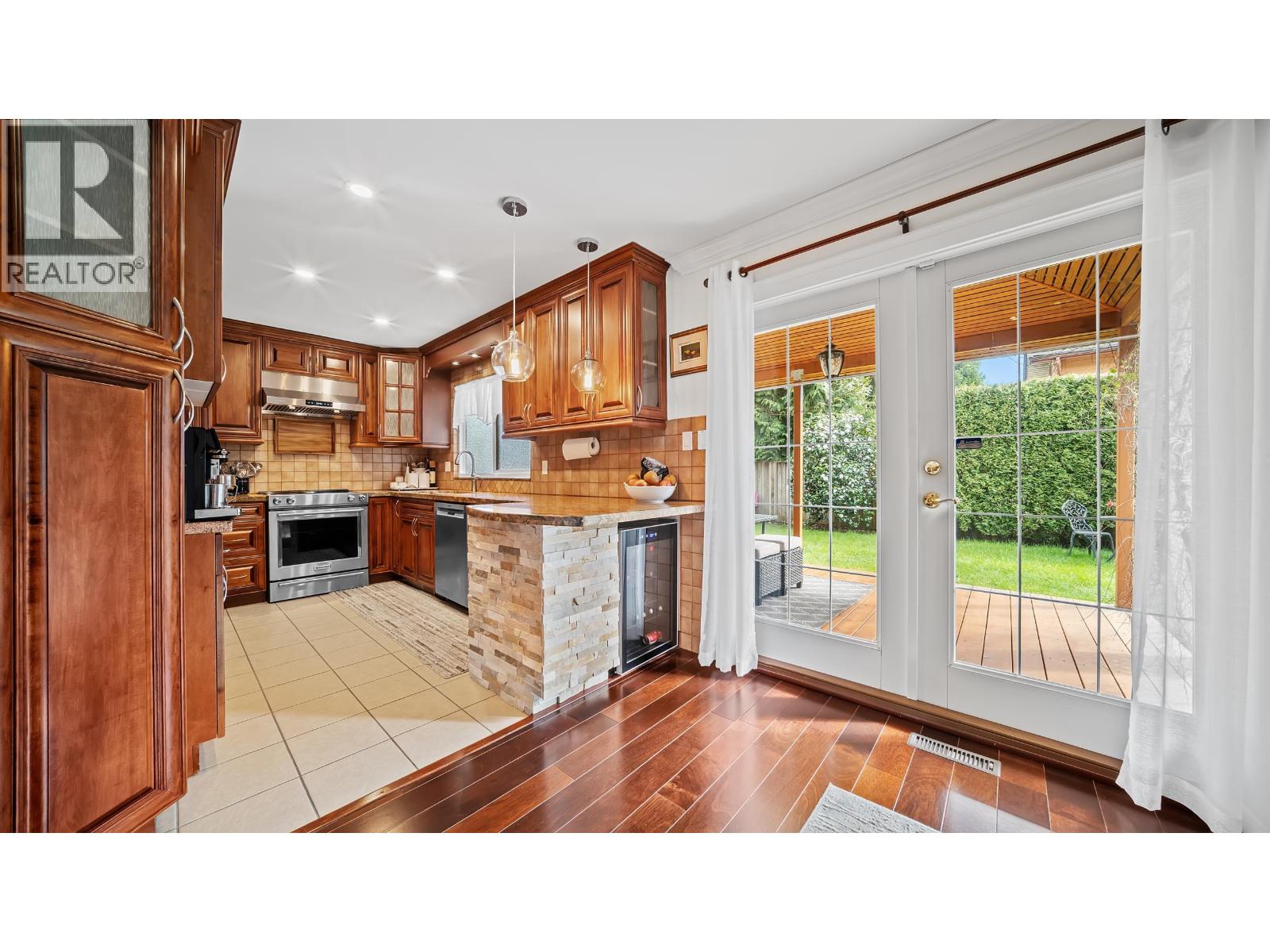 3220 Dunkirk Avenue, Coquitlam, British Columbia  V3E 1G5 - Photo 15 - R3107644