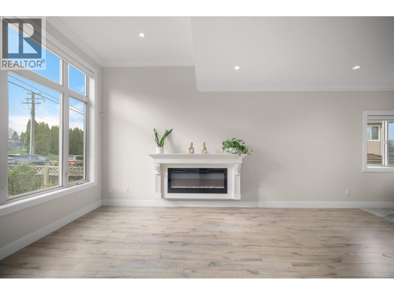 4986 Inman Avenue, Burnaby, British Columbia  V5G 2Y6 - Photo 9 - R3105929