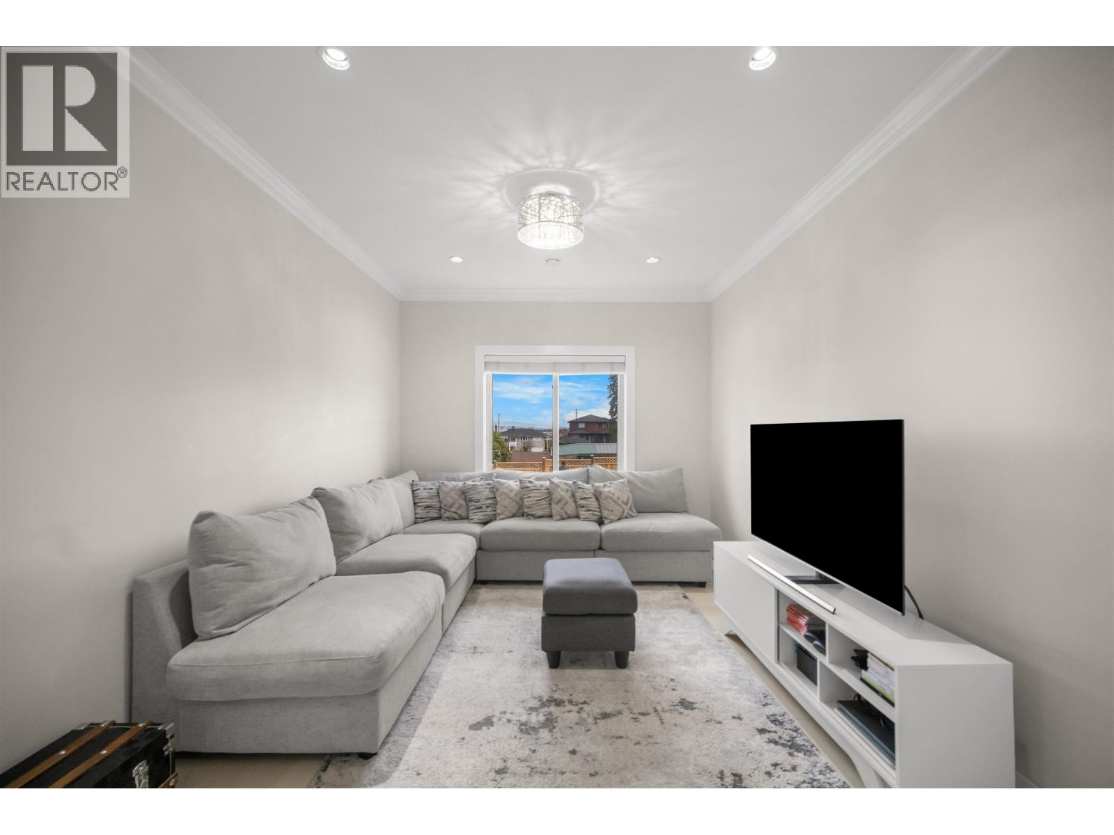 4986 Inman Avenue, Burnaby, British Columbia  V5G 2Y6 - Photo 7 - R3105929