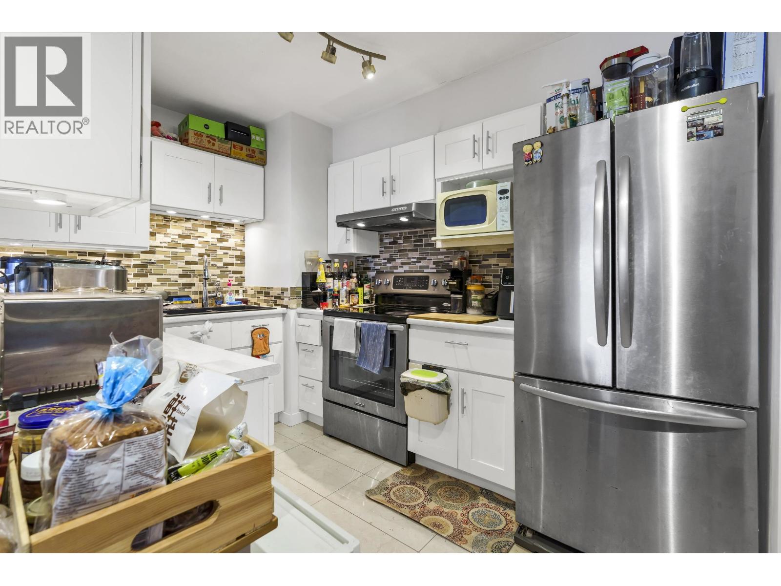 403 3738 Norfolk Street, Burnaby, British Columbia  V5G 4V4 - Photo 12 - R3107035