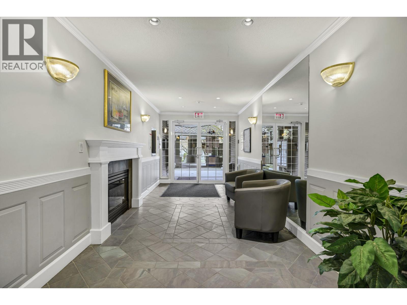 403 3738 Norfolk Street, Burnaby, British Columbia  V5G 4V4 - Photo 3 - R3107035