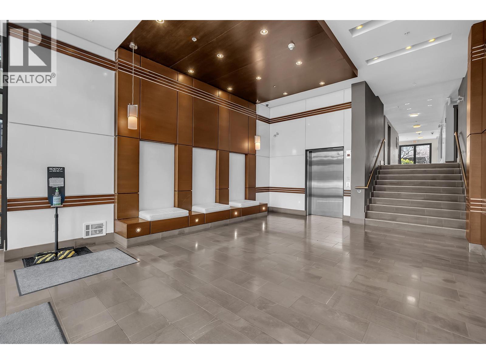 108 9500 Odlin Road, Richmond, British Columbia  V6X 0H5 - Photo 3 - R3107013