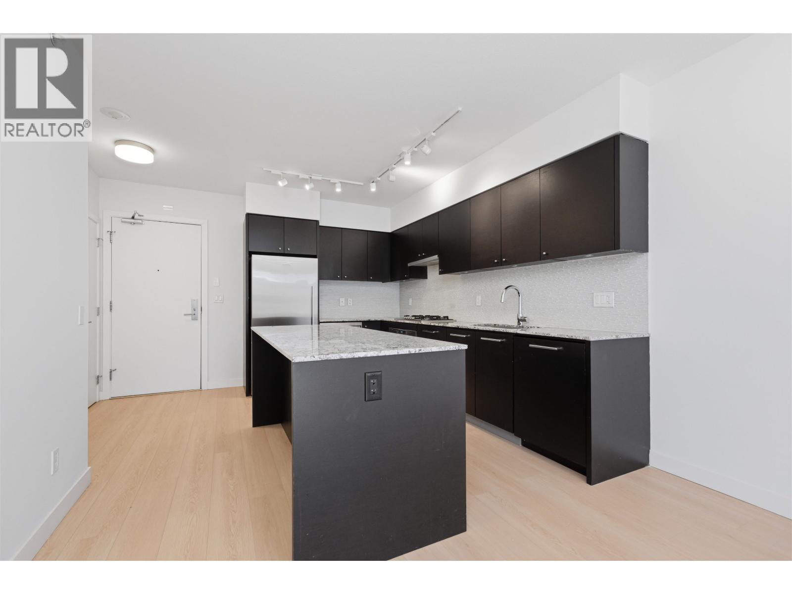 307 6180 Cooney Road, Richmond, British Columbia  V6Y 0H2 - Photo 3 - R3107200