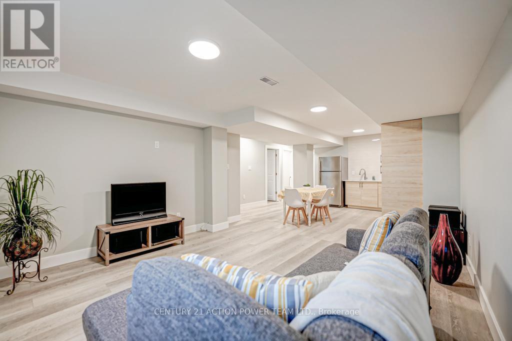 B - 1149 B Parisien Street, Ottawa, Ontario K1B 3N3 - Photo 17 - X12967040