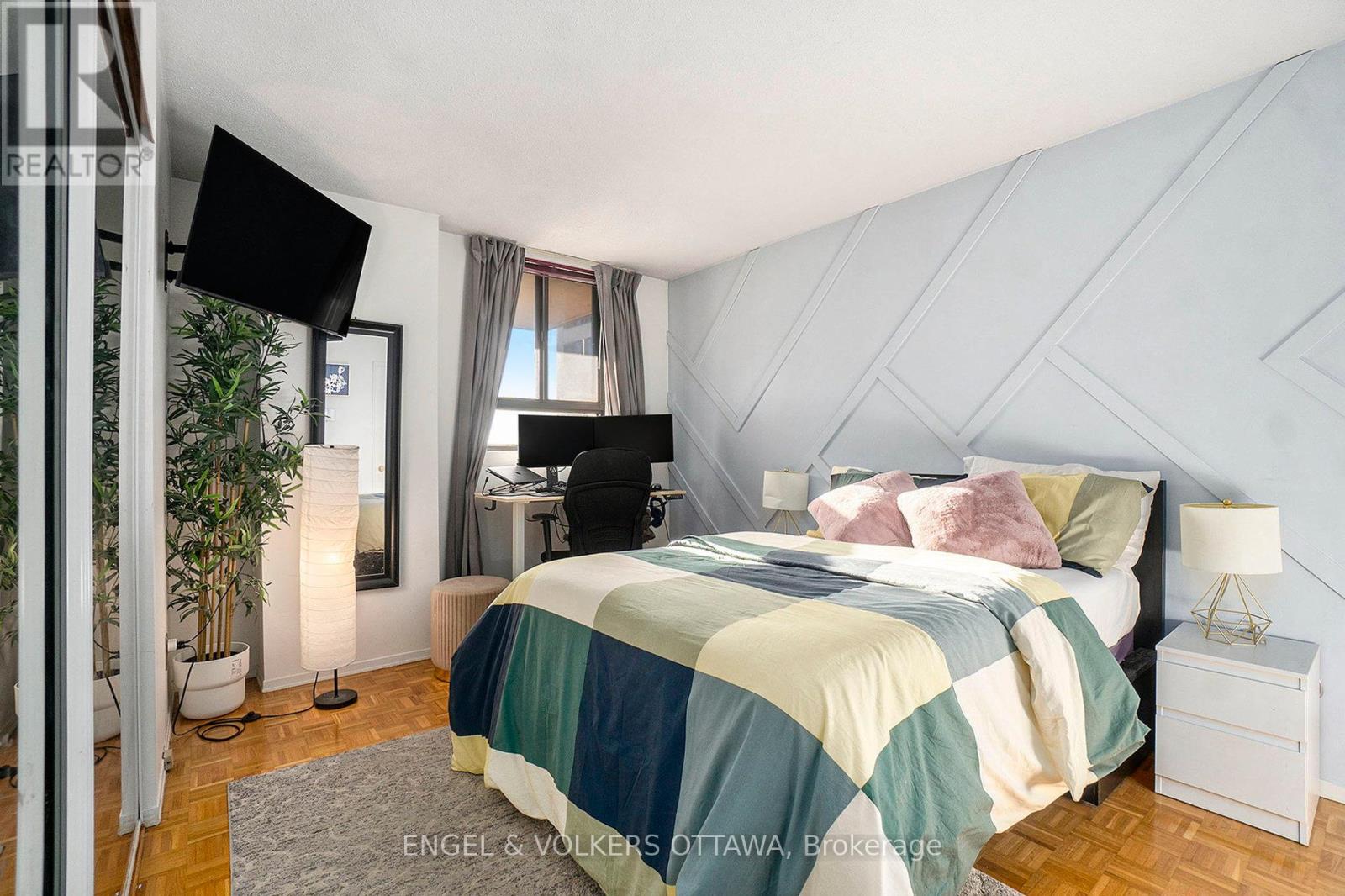 907 - 475 Laurier Avenue W, Ottawa, Ontario  K1R 7X1 - Photo 15 - X12967064