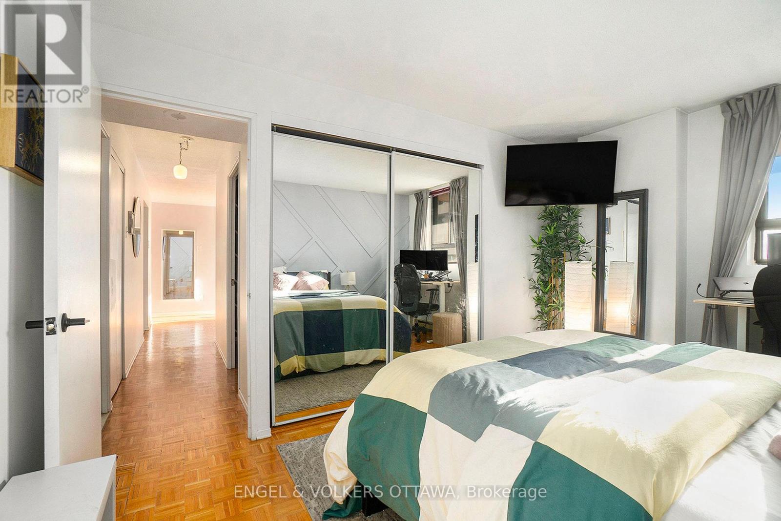 907 - 475 Laurier Avenue W, Ottawa, Ontario  K1R 7X1 - Photo 16 - X12967064