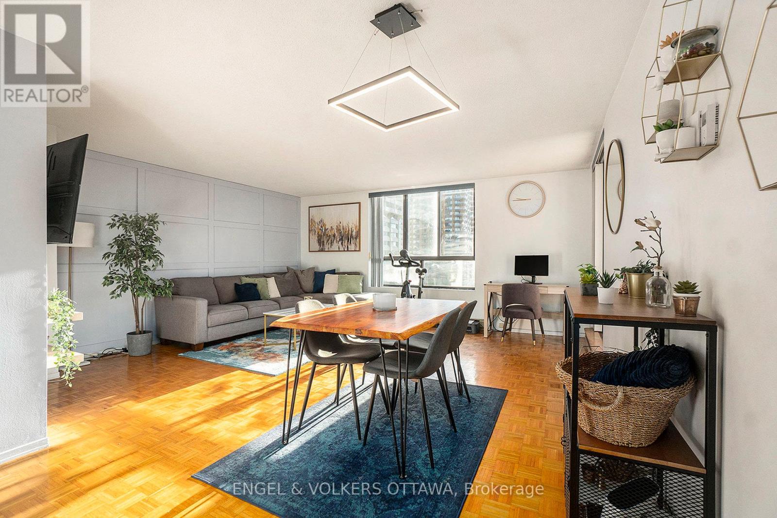 907 - 475 Laurier Avenue W, Ottawa, Ontario  K1R 7X1 - Photo 6 - X12967064