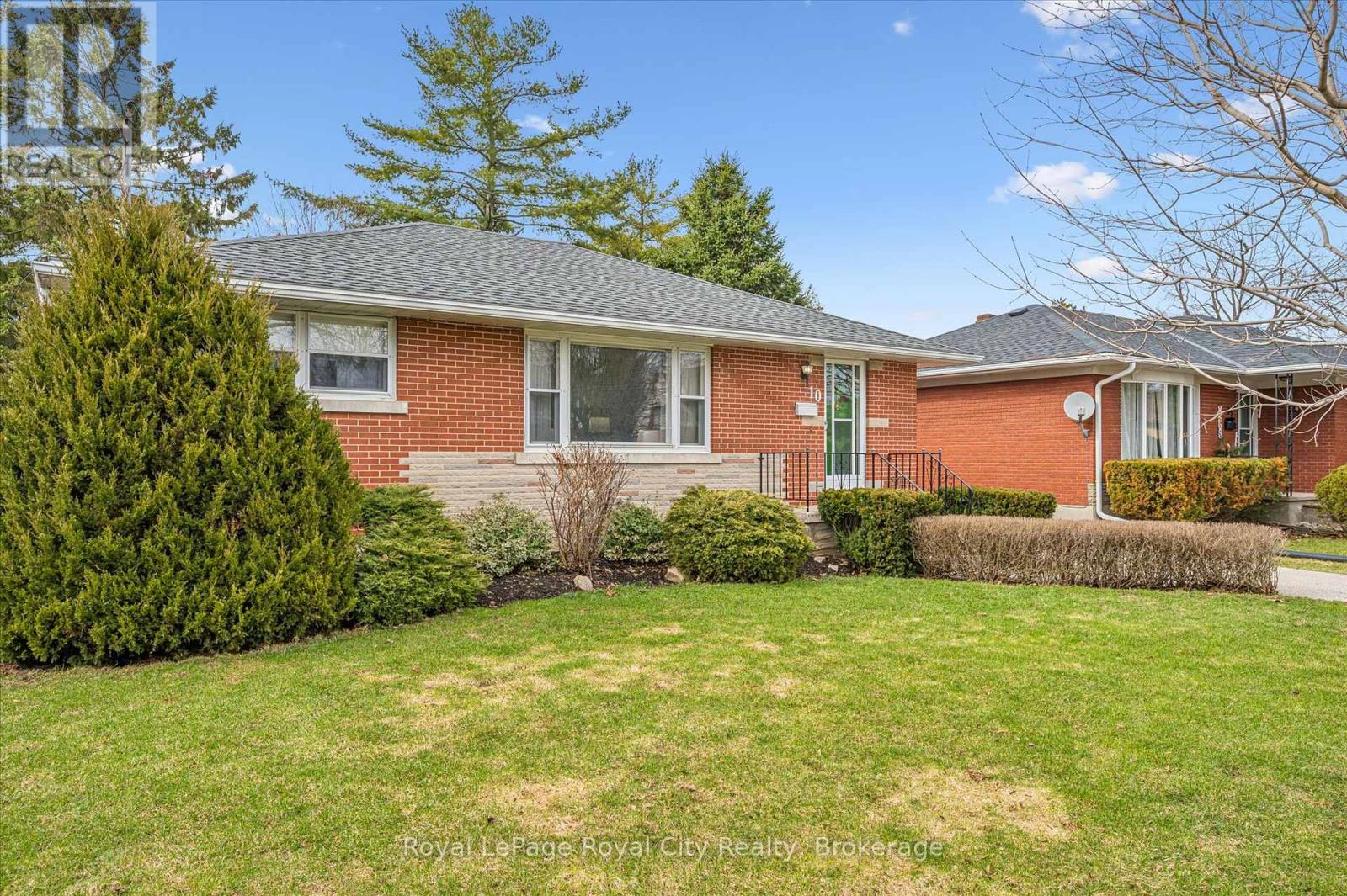 10 Paul Avenue, Guelph, Ontario  N1E 1S2 - Photo 5 - X12966024