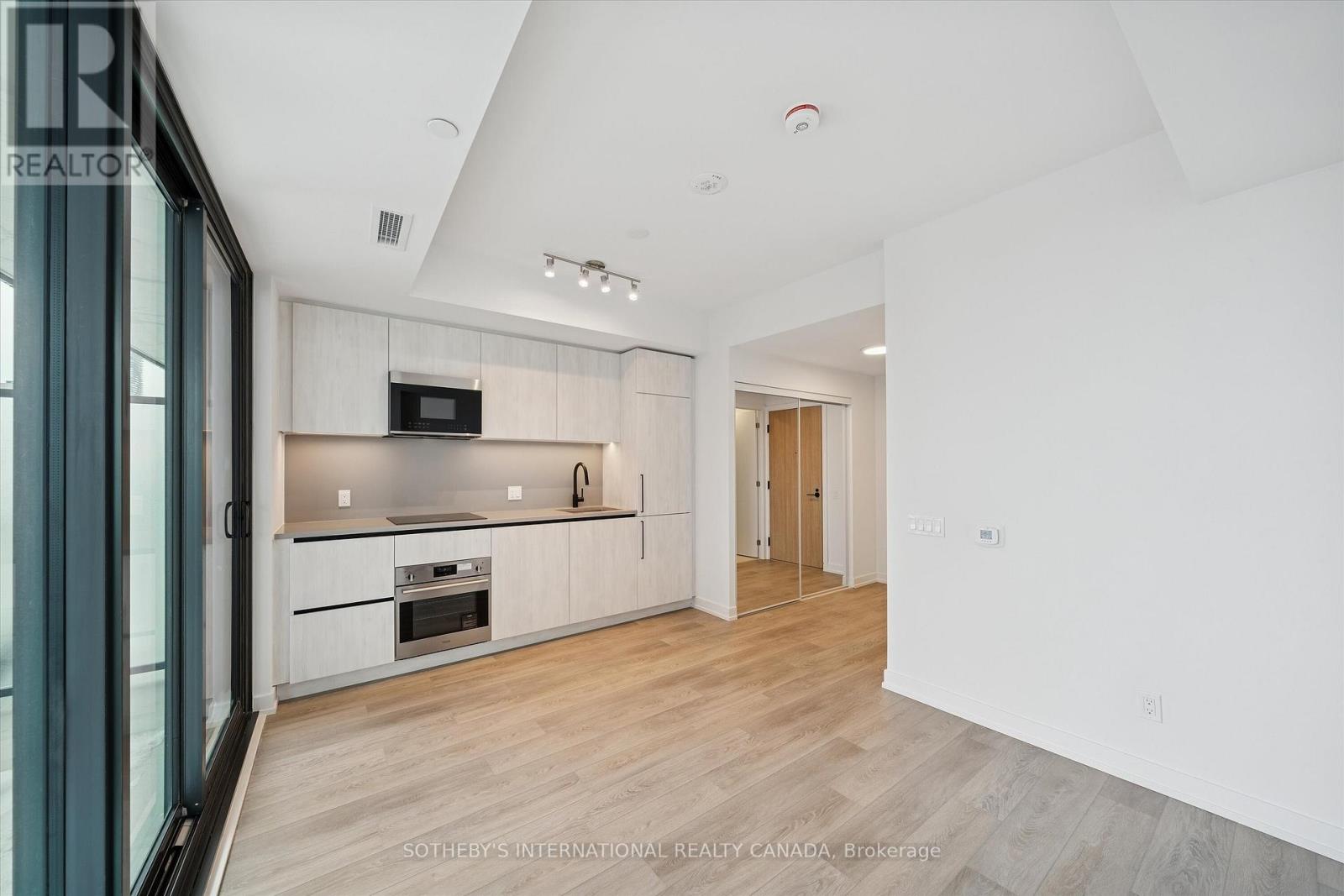 2503 - 35 Parliament Street, Toronto, Ontario  M5A 2Y2 - Photo 2 - C12967056