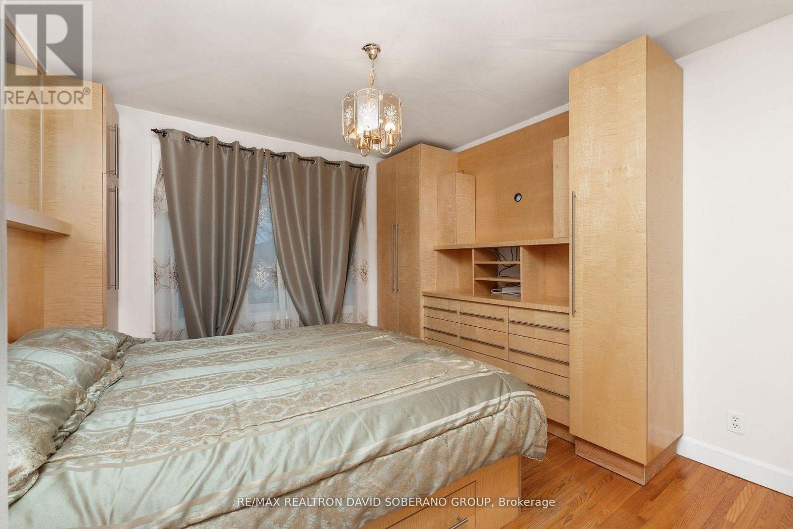 256 Codsell Avenue, Toronto, Ontario  M3H 3X1 - Photo 15 - C12967070