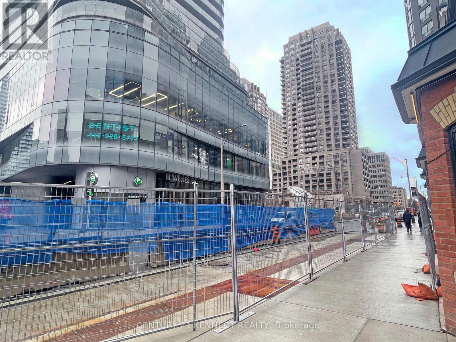 2911 - 8 Wellesley Street W, Toronto, Ontario  M4Y 0J5 - Photo 21 - C12967072