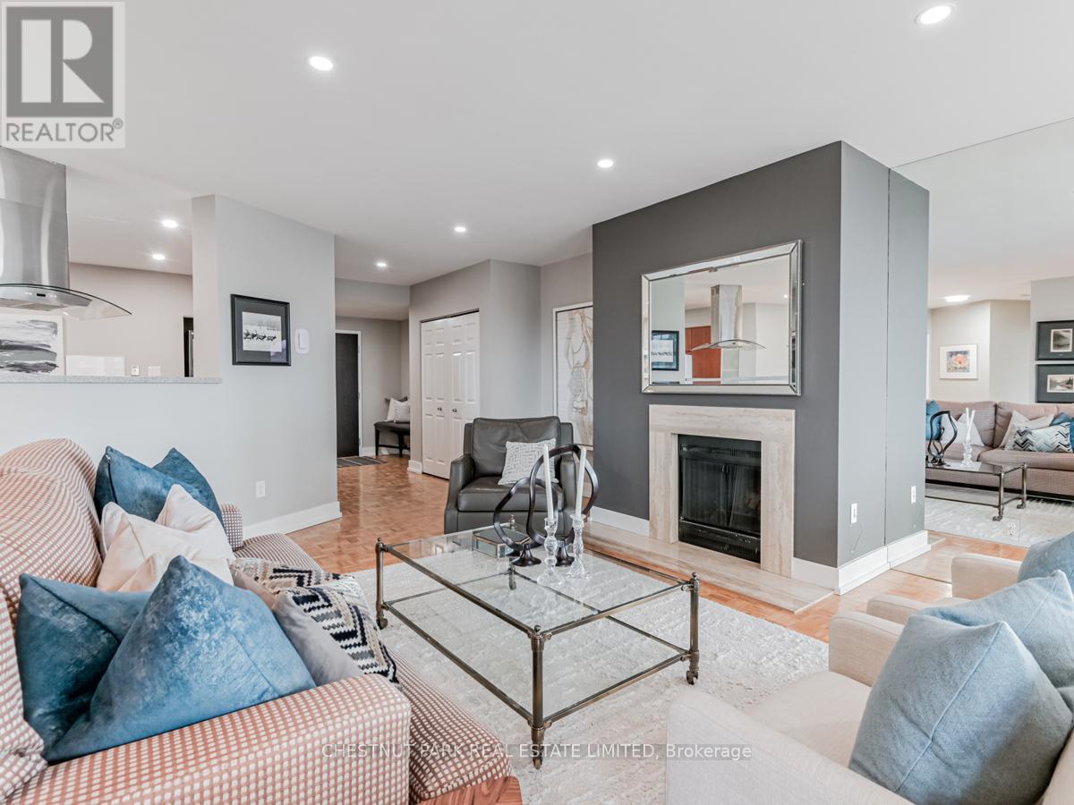 1502 - 15 Mcmurrich Street, Toronto, Ontario M5R 3M6 - Photo 16 - C12967090