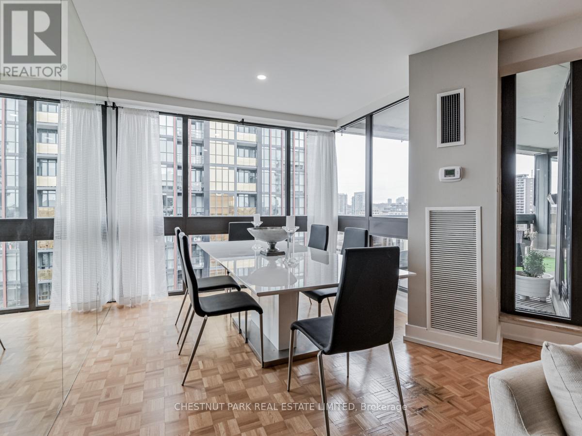 1502 - 15 Mcmurrich Street, Toronto, Ontario M5R 3M6 - Photo 18 - C12967090