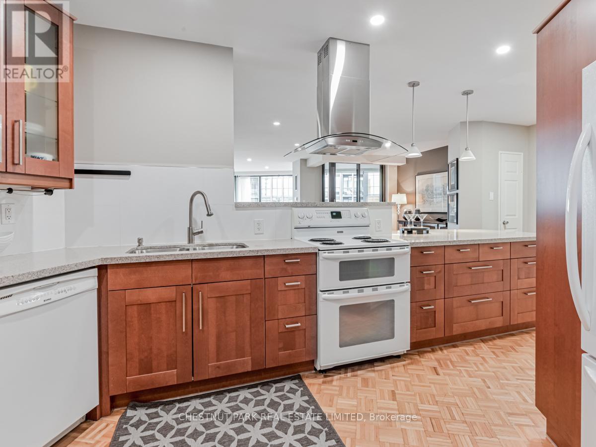 1502 - 15 Mcmurrich Street, Toronto, Ontario M5R 3M6 - Photo 24 - C12967090