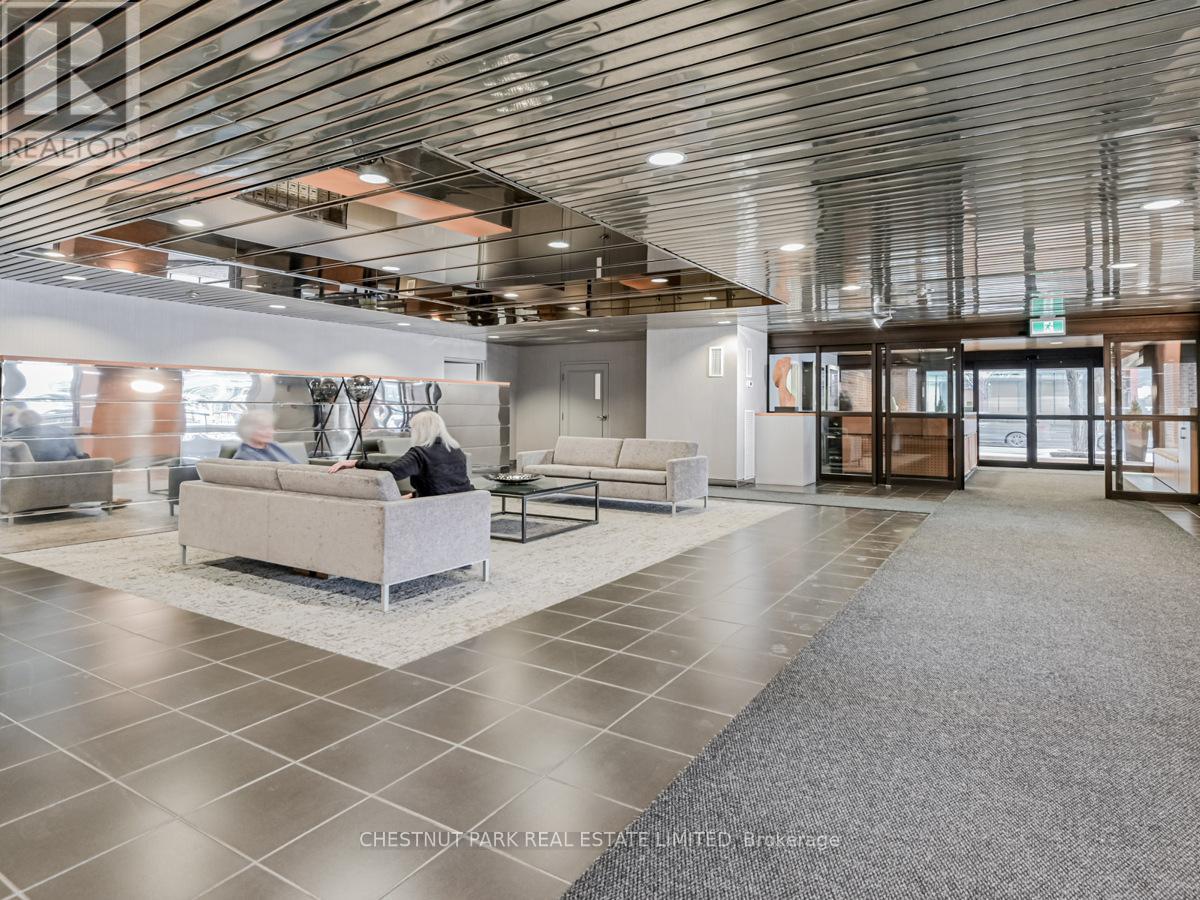 1502 - 15 Mcmurrich Street, Toronto, Ontario M5R 3M6 - Photo 28 - C12967090