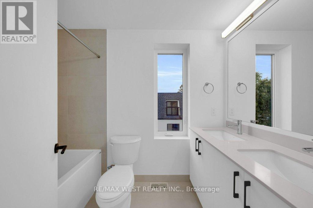 D - 502 Atlas Avenue, Toronto, Ontario  M6C 3R3 - Photo 16 - C12967094