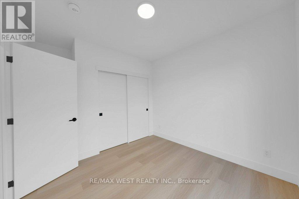 D - 502 Atlas Avenue, Toronto, Ontario  M6C 3R3 - Photo 19 - C12967094