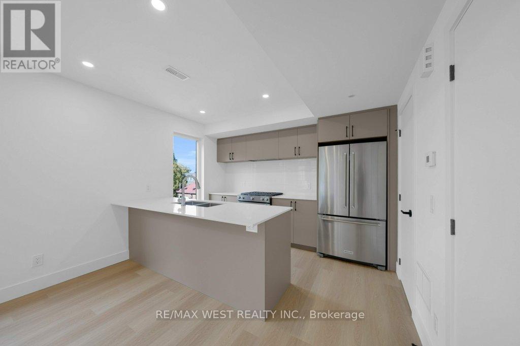 D - 502 Atlas Avenue, Toronto, Ontario  M6C 3R3 - Photo 8 - C12967094