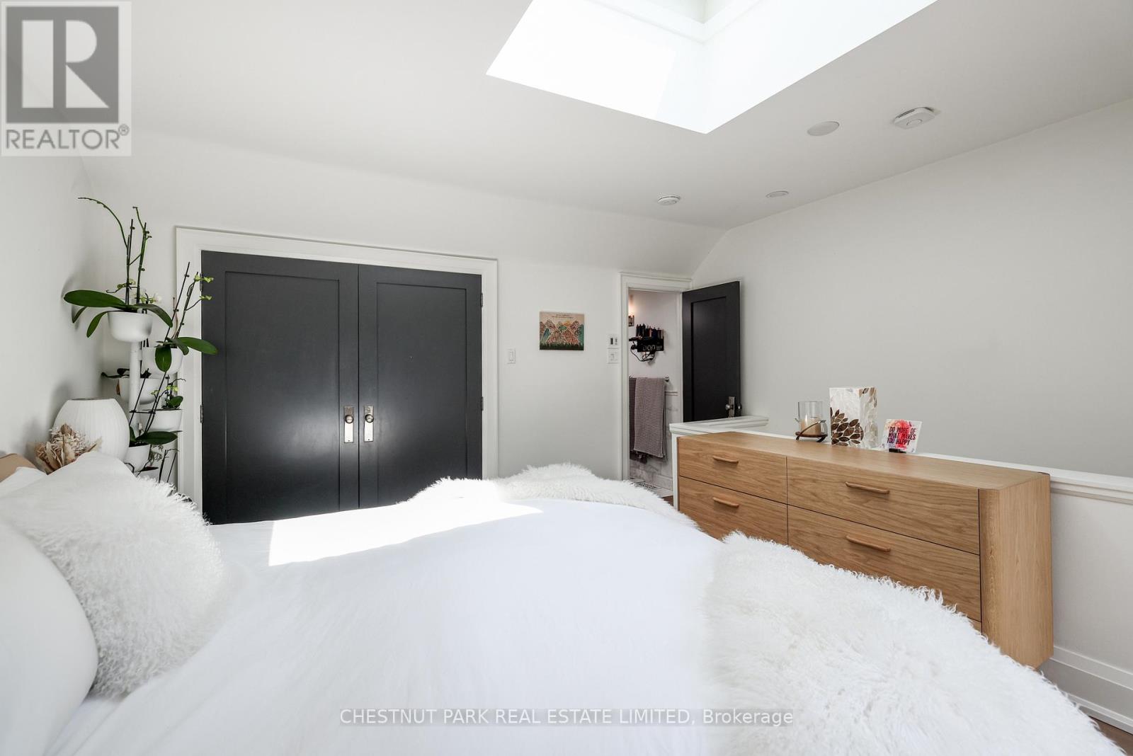 27 Gibson Avenue, Toronto, Ontario  M5R 1T4 - Photo 20 - C12967194