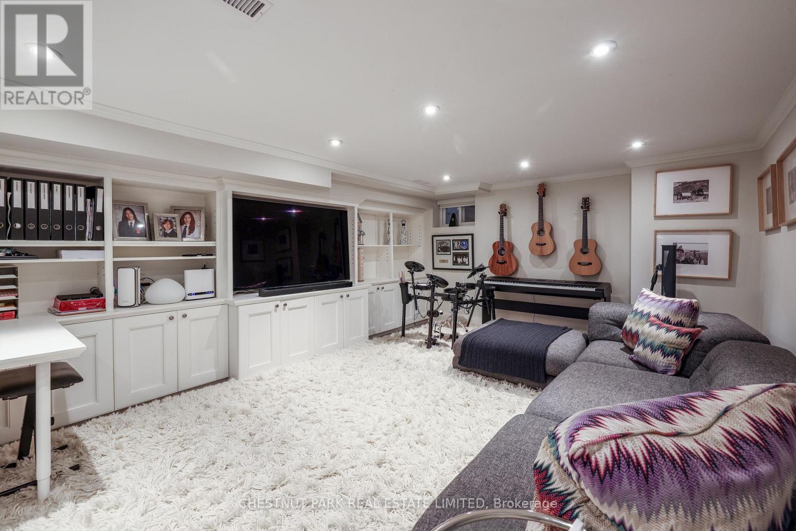 27 Gibson Avenue, Toronto, Ontario  M5R 1T4 - Photo 22 - C12967194