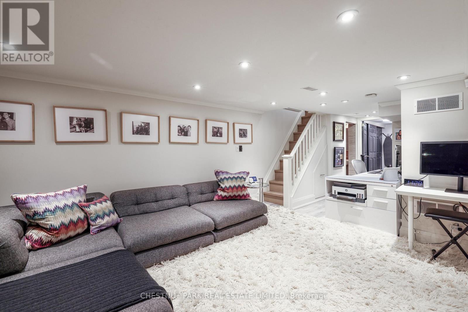 27 Gibson Avenue, Toronto, Ontario  M5R 1T4 - Photo 23 - C12967194