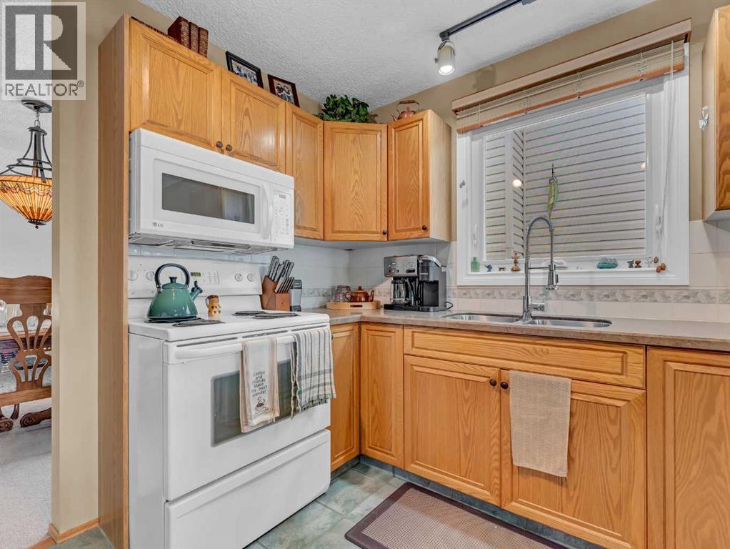 170 Shannon Drive Se, Medicine Hat, Alberta  T1B 4A9 - Photo 9 - A2298635