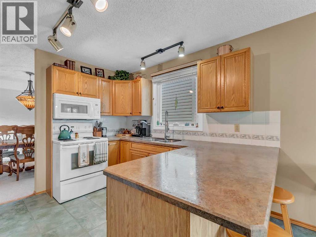 170 Shannon Drive Se, Medicine Hat, Alberta  T1B 4A9 - Photo 12 - A2298635