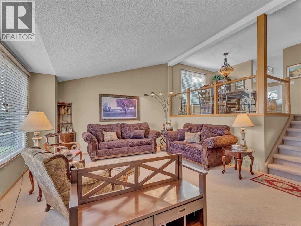 170 Shannon Drive Se, Medicine Hat, Alberta  T1B 4A9 - Photo 2 - A2298635