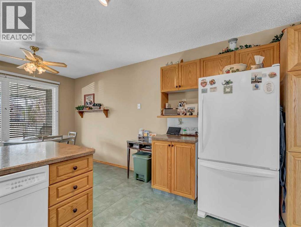 170 Shannon Drive Se, Medicine Hat, Alberta  T1B 4A9 - Photo 11 - A2298635