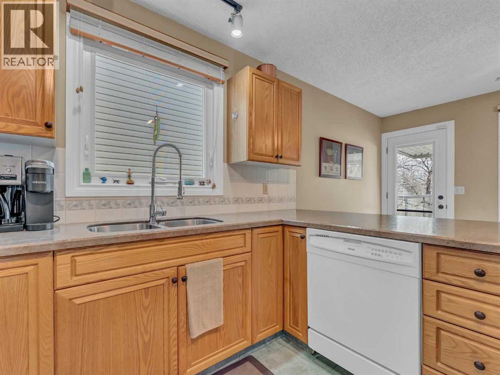 170 Shannon Drive Se, Medicine Hat, Alberta  T1B 4A9 - Photo 10 - A2298635