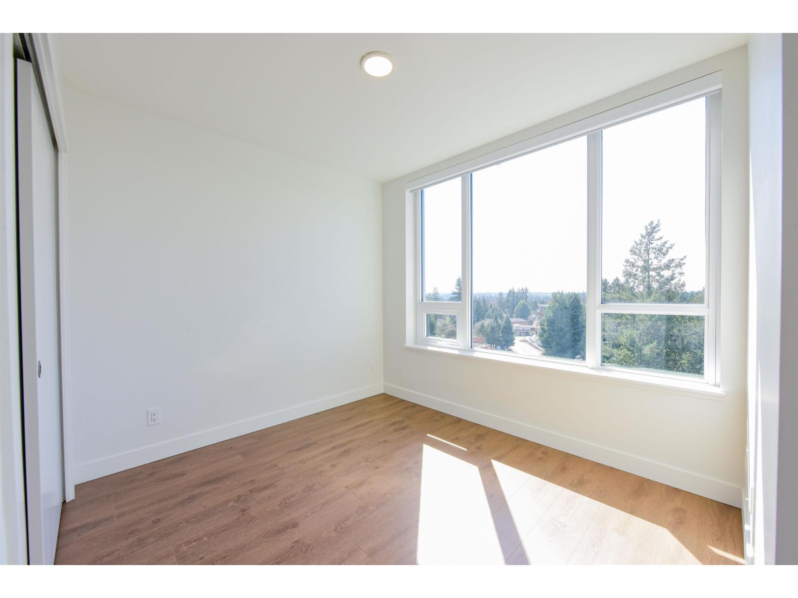 905 13359 Old Yale Road, Surrey, British Columbia V3T 0S4 - Photo 8 - R3107442