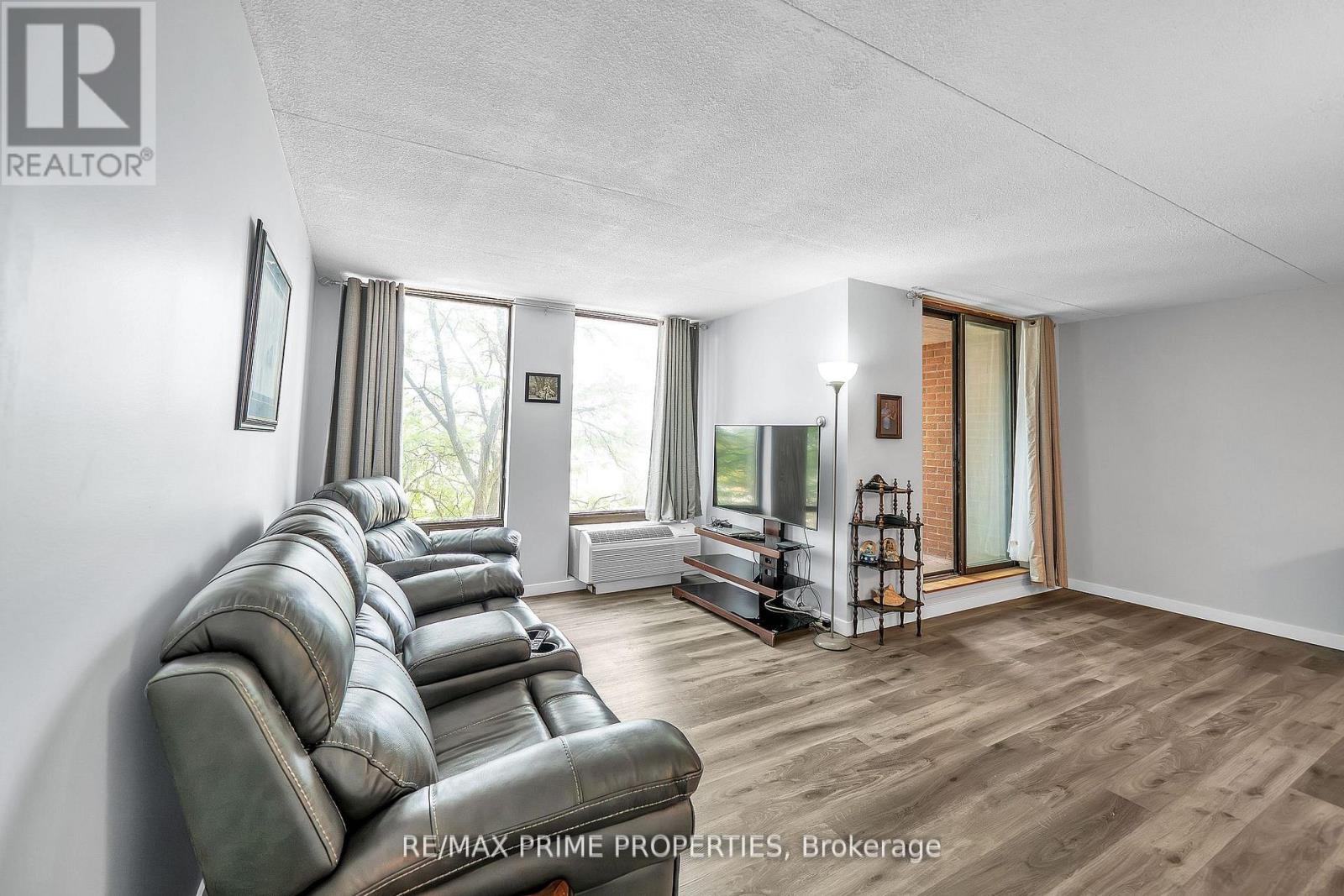 302 - 1535 Diefenbaker Court, Pickering, Ontario  L1V 3W2 - Photo 18 - E12967134