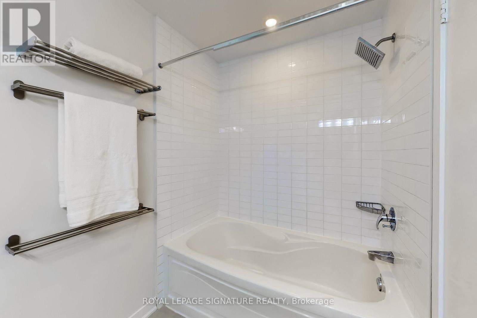 Unit 3 - 36 Boston Avenue, Toronto, Ontario  M4M 2T9 - Photo 23 - E12967162