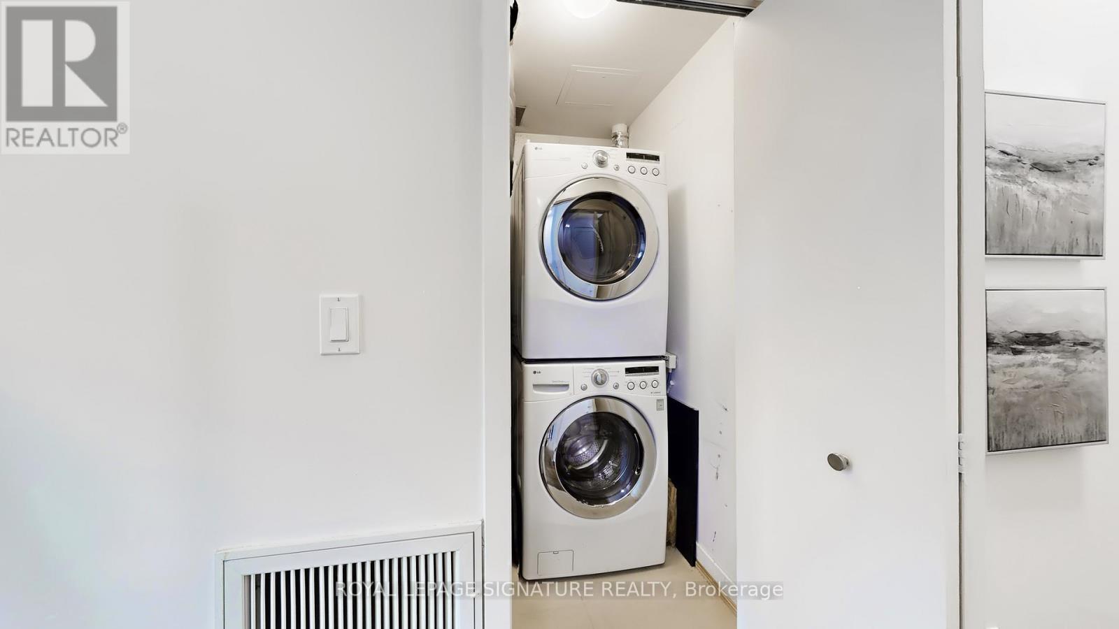 Unit 3 - 36 Boston Avenue, Toronto, Ontario  M4M 2T9 - Photo 24 - E12967162