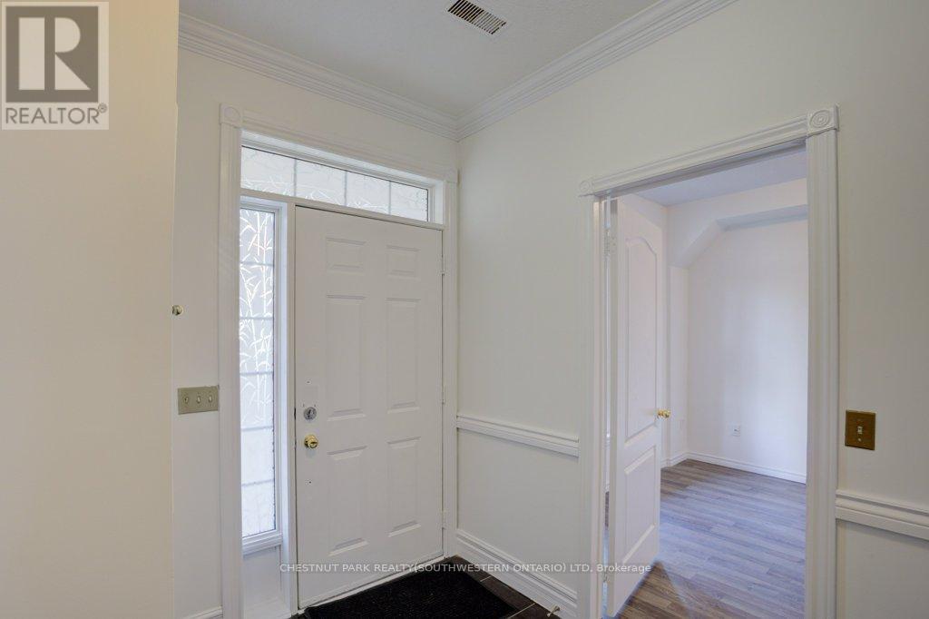 37 Port Union Road, Toronto, Ontario  M1C 5J3 - Photo 4 - E12967184