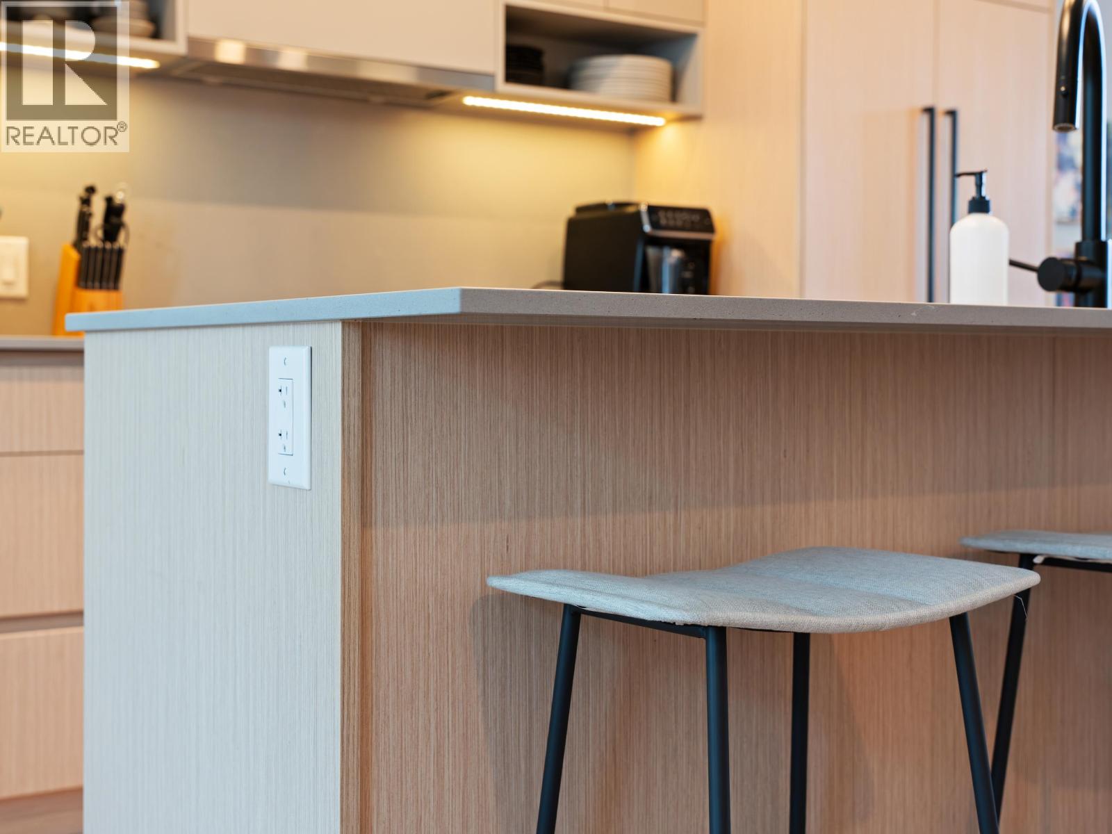 31 528 E 2nd Street, North Vancouver, British Columbia  V7L 0G8 - Photo 6 - R3107011