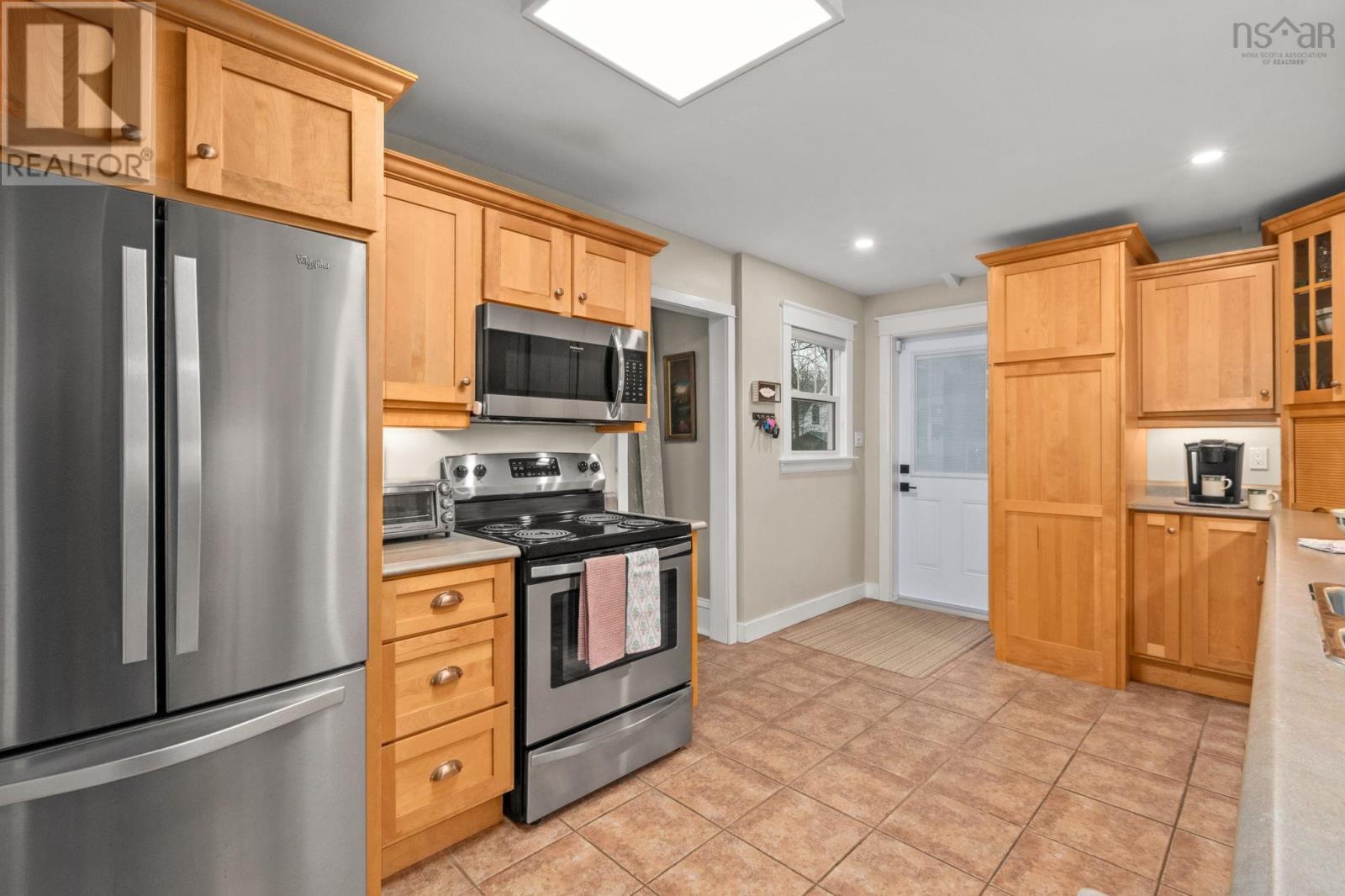 8 Eaton Avenue, Dartmouth, Nova Scotia  B2Y 2X5 - Photo 11 - 202606518