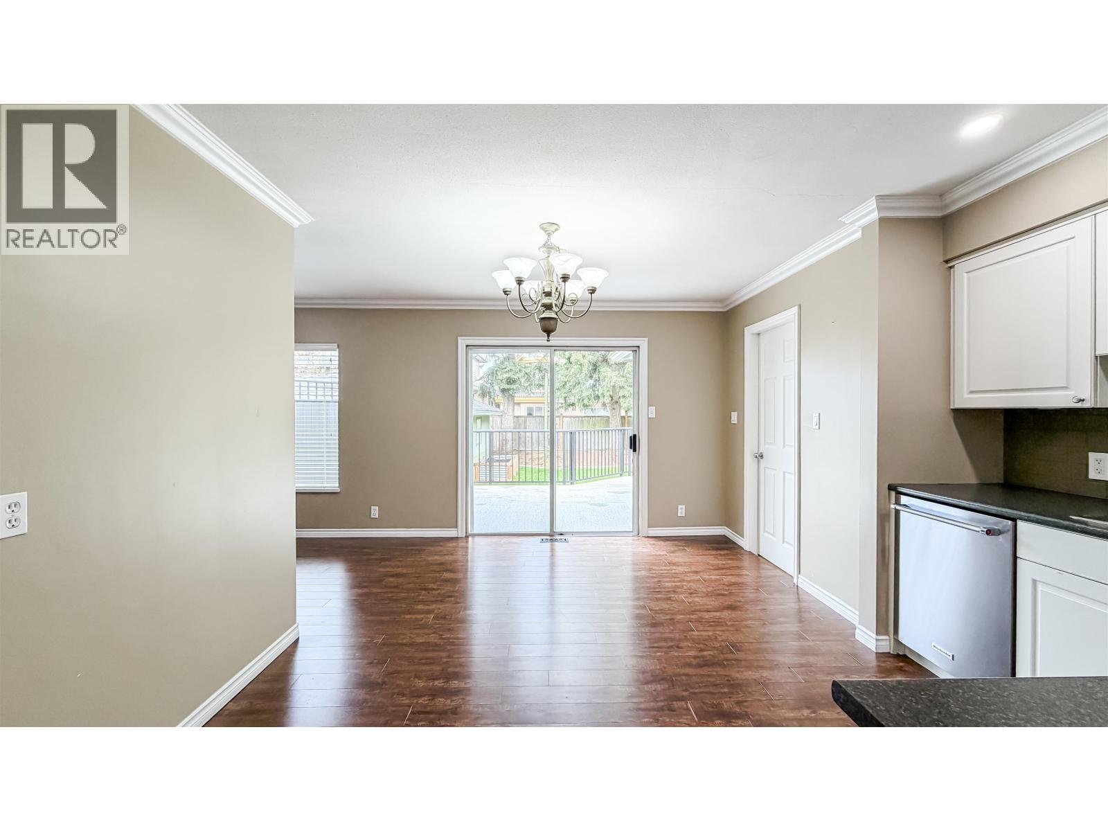 8671 Mowbray Road, Richmond, British Columbia  V7A 2B9 - Photo 12 - R3107647