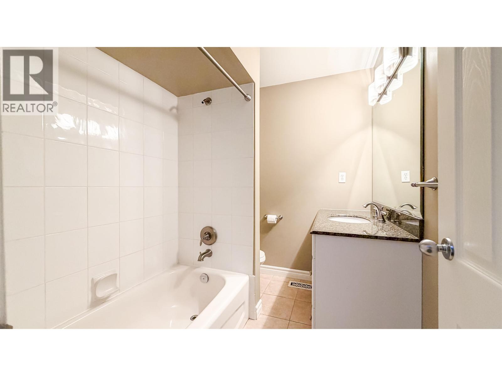 8671 Mowbray Road, Richmond, British Columbia  V7A 2B9 - Photo 31 - R3107647