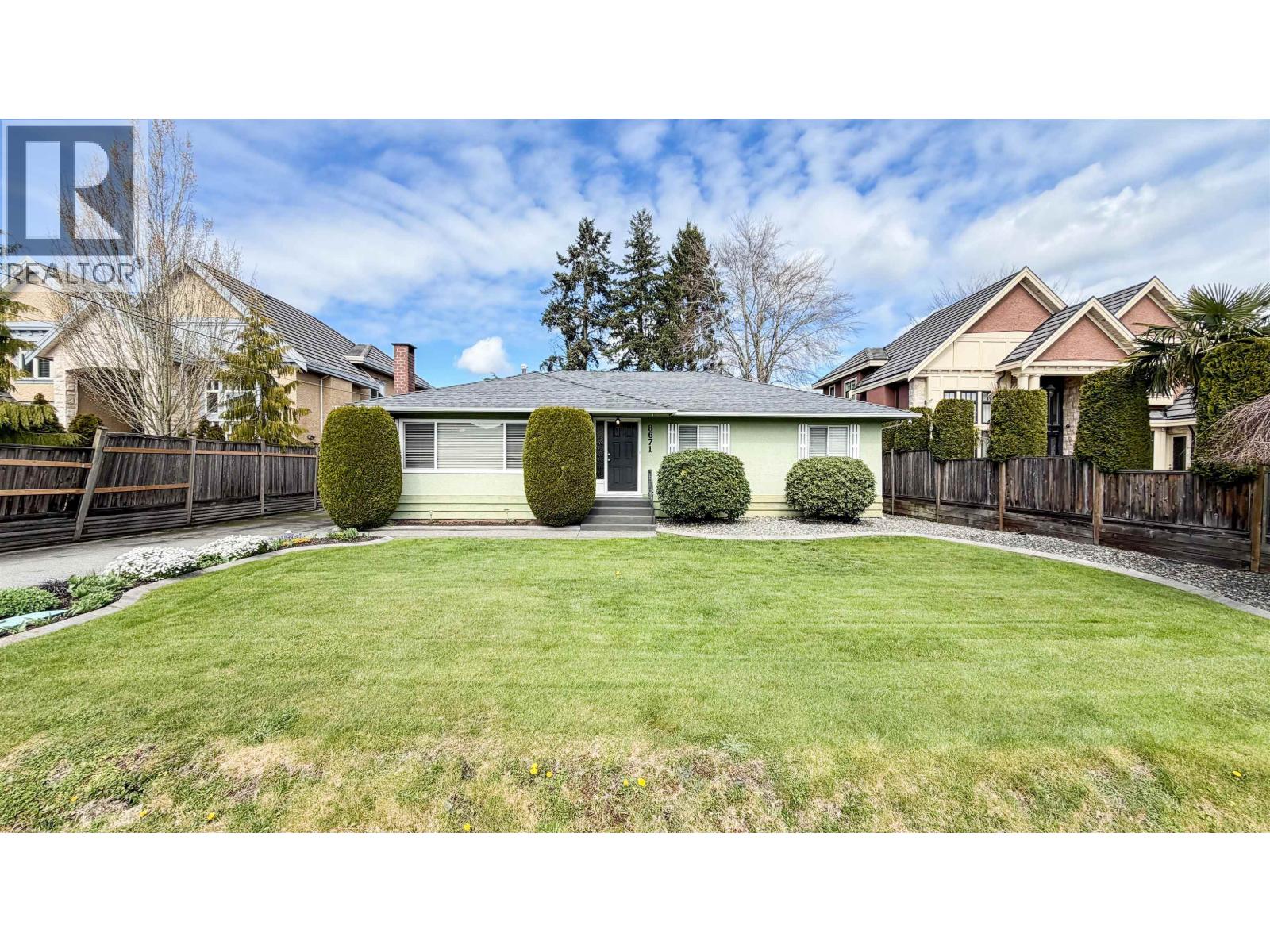 8671 Mowbray Road, Richmond, British Columbia  V7A 2B9 - Photo 2 - R3107647